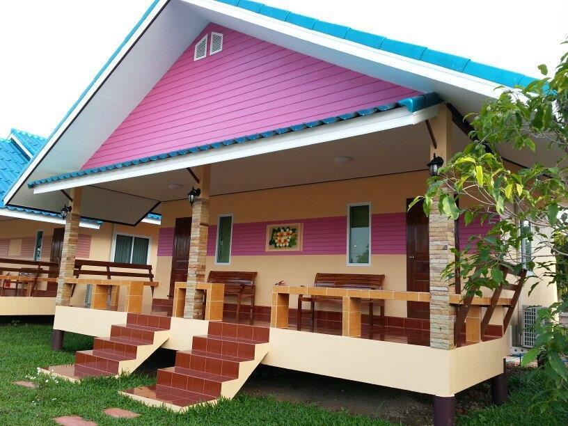 Sangtong Beach Resort Laem Sing Eksteriør billede