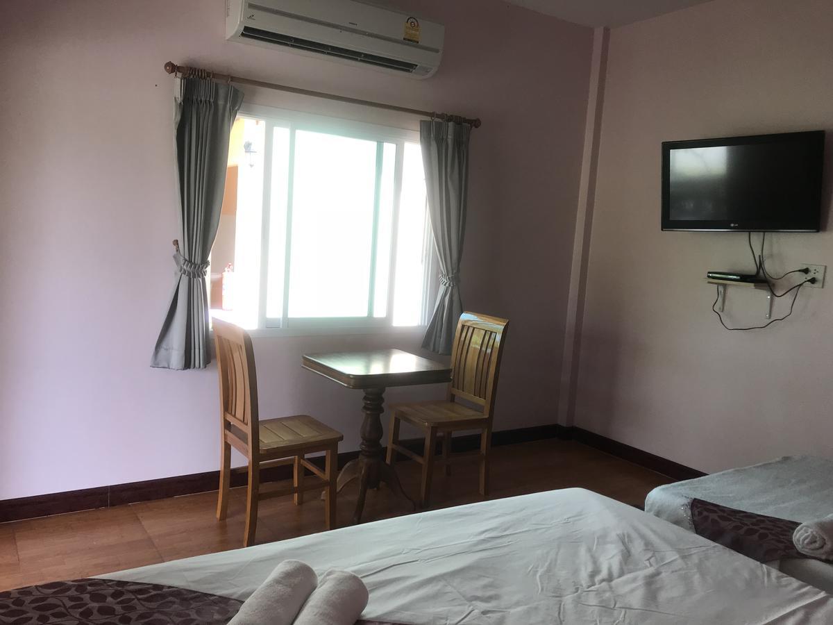 Sangtong Beach Resort Laem Sing Eksteriør billede