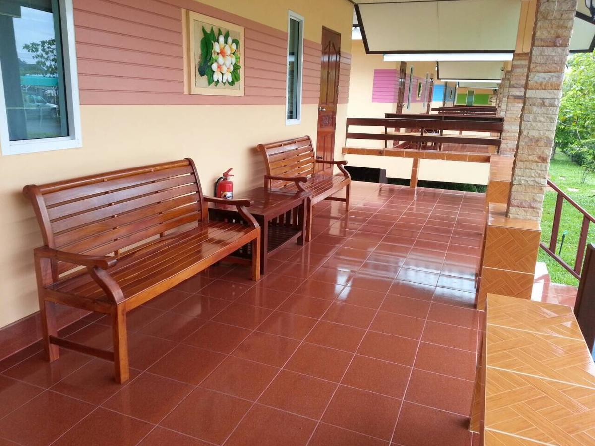 Sangtong Beach Resort Laem Sing Eksteriør billede